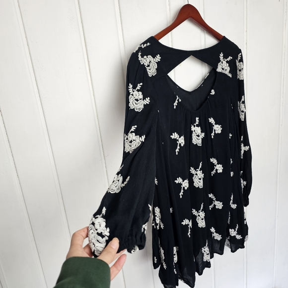 Free People Embroidered Floral Austin Black White Mini Dress Small - Picture 6 of 15